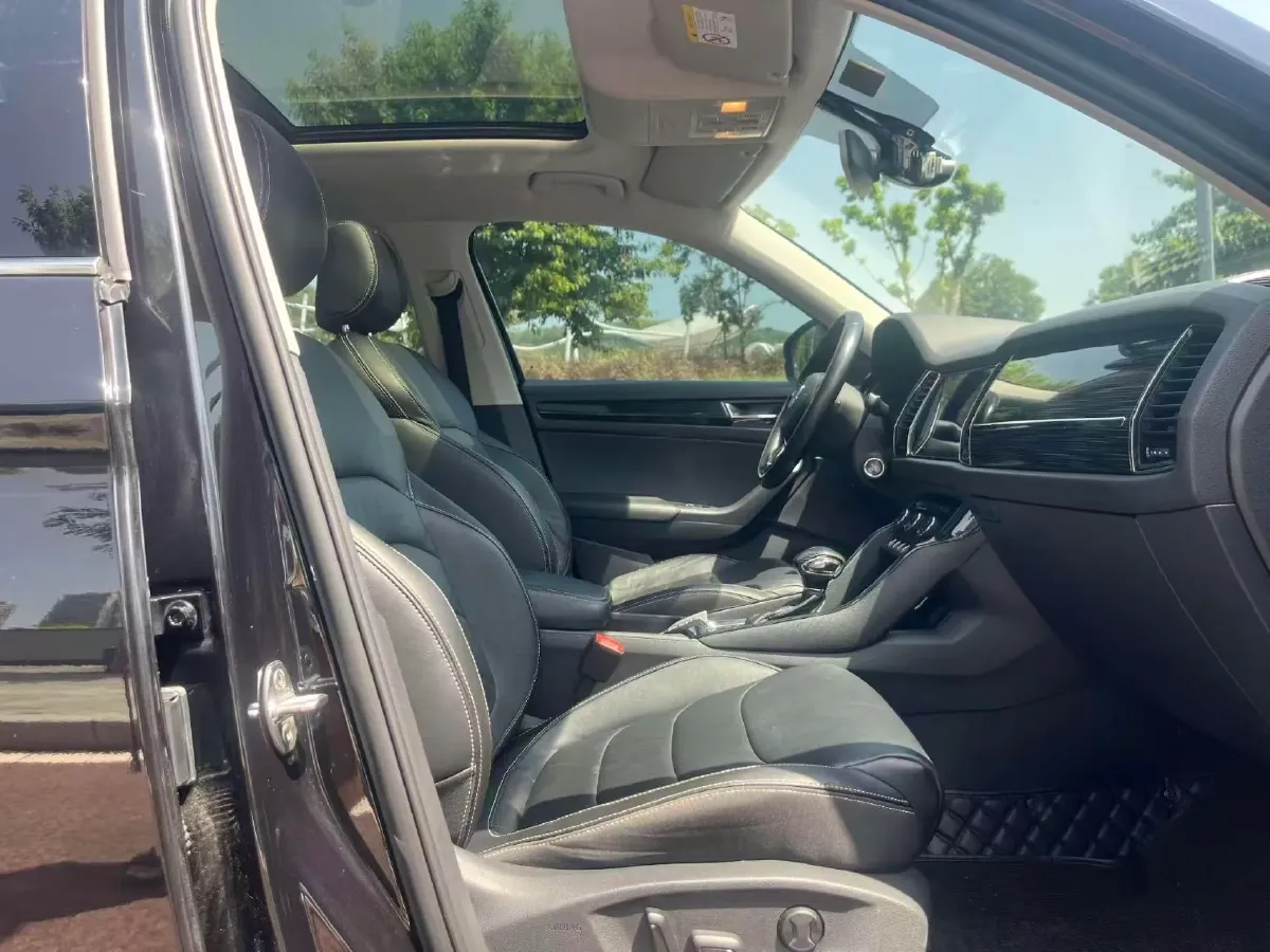 2018 Skoda Kodiak 2.0T 186HP L4 7DCT,autocango,china used car exporter,china ev exporter,chinese used car exporter,chinese used ev exporter