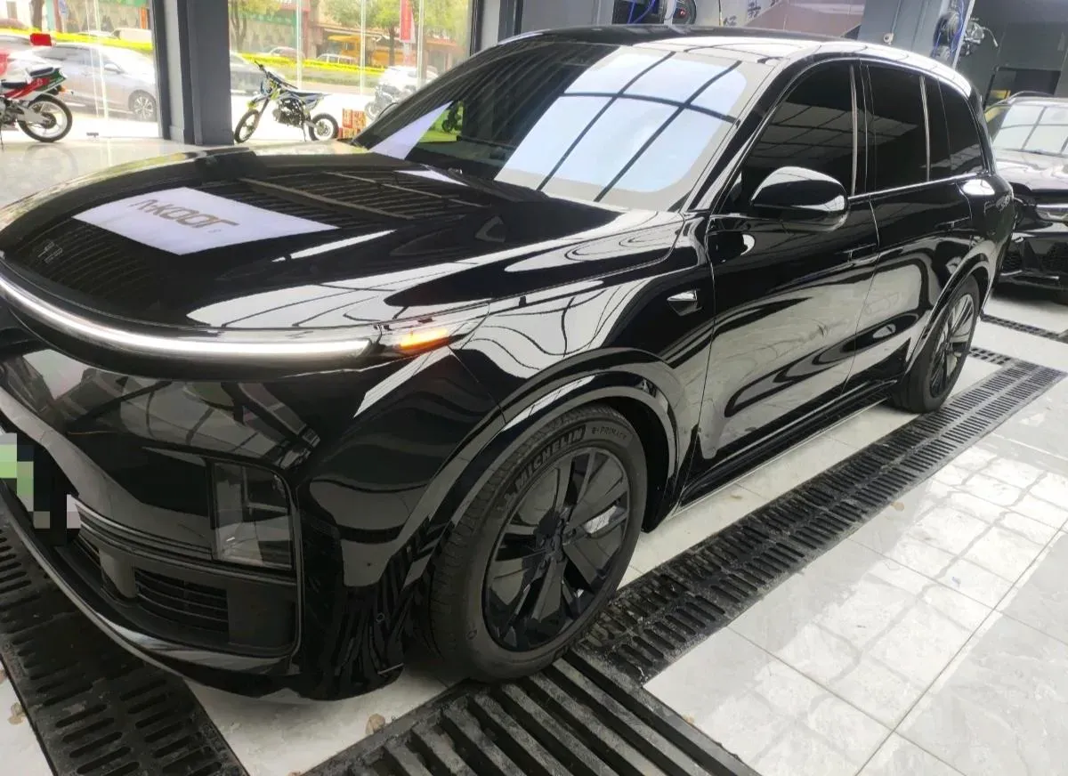 2024 Volvo S60 2.0T 197HP L4 7DCT,autocango,china used car exporter,china ev exporter,chinese used car exporter,chinese used ev exporter