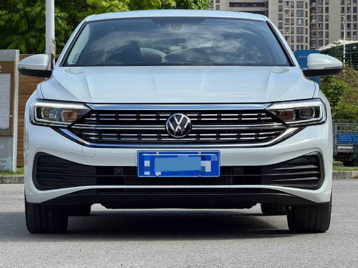 2025 Volkswagen Sagitar 1.5T 160HP L4 7DCT,autocango,china used car exporter,china ev exporter,chinese used car exporter,chinese used ev exporter