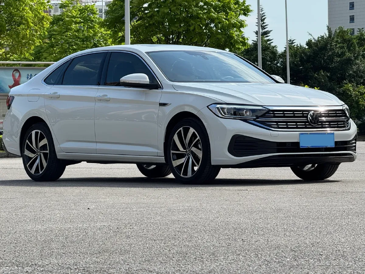 2025 Volkswagen Sagitar 1.5T 160HP L4 7DCT,autocango,china used car exporter,china ev exporter,chinese used car exporter,chinese used ev exporter