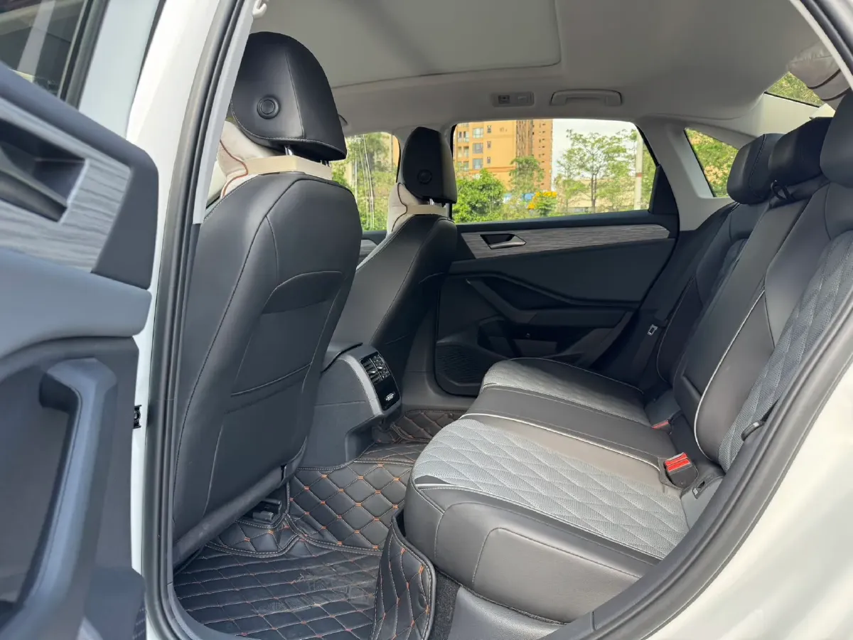 2025 Volkswagen Sagitar 1.5T 160HP L4 7DCT,autocango,china used car exporter,china ev exporter,chinese used car exporter,chinese used ev exporter