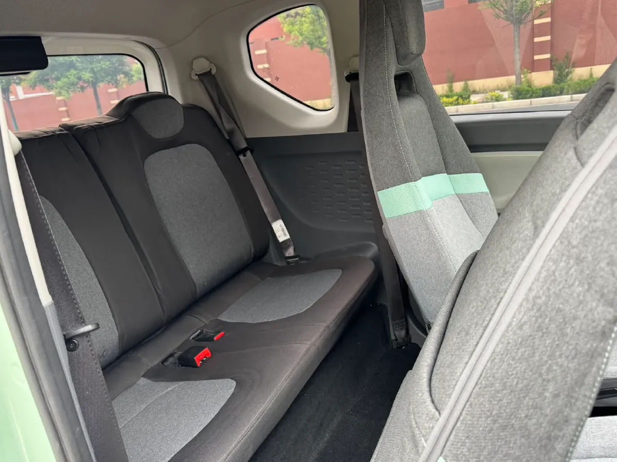 2021 WuLing HongGuang MINI EV BEV 13.9KWH,autocango,china used car exporter,china ev exporter,chinese used car exporter,chinese used ev exporter