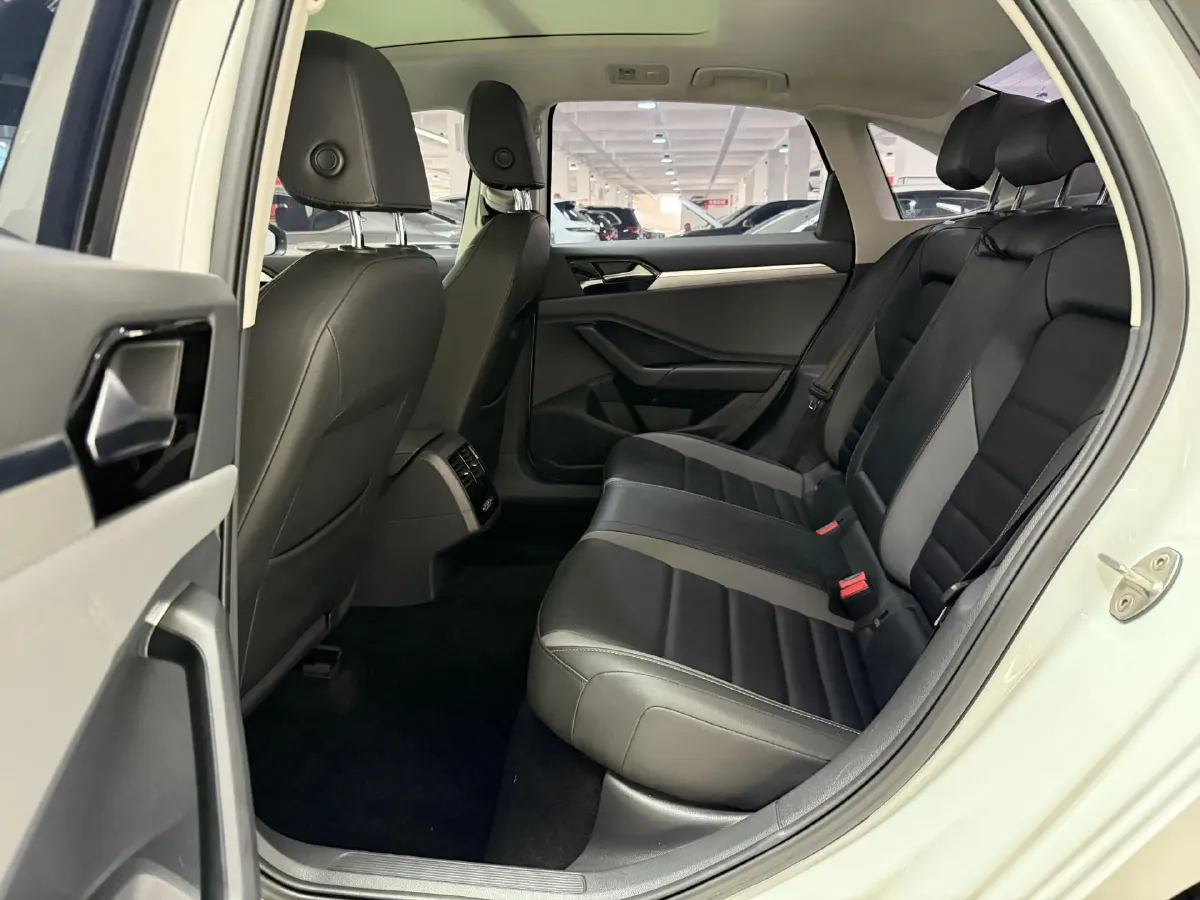 2020 Volkswagen Sagitar 1.2T 116HP L4 7DCT,autocango,china used car exporter,china ev exporter,chinese used car exporter,chinese used ev exporter