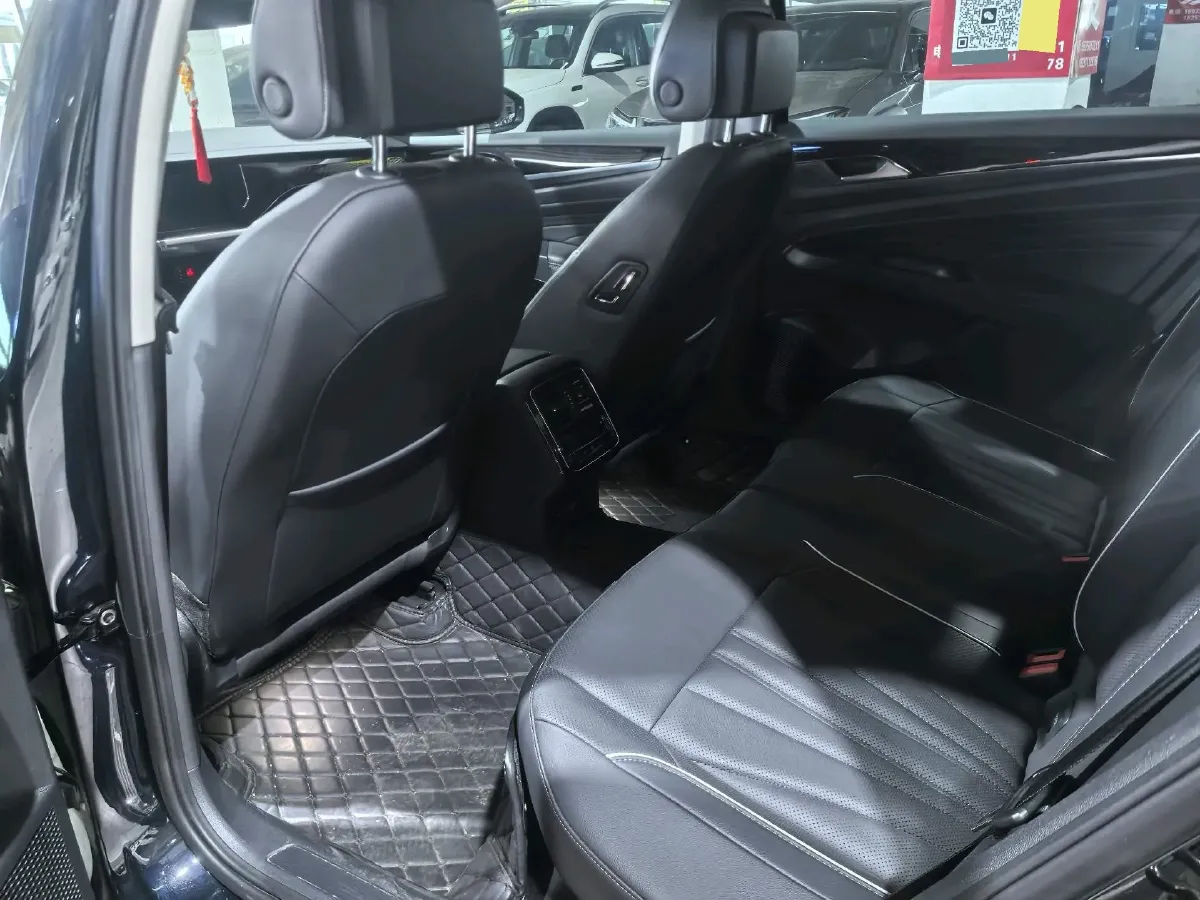 2024 Volkswagen Passat 2.0T 186HP L4 7DCT,autocango,china used car exporter,china ev exporter,chinese used car exporter,chinese used ev exporter