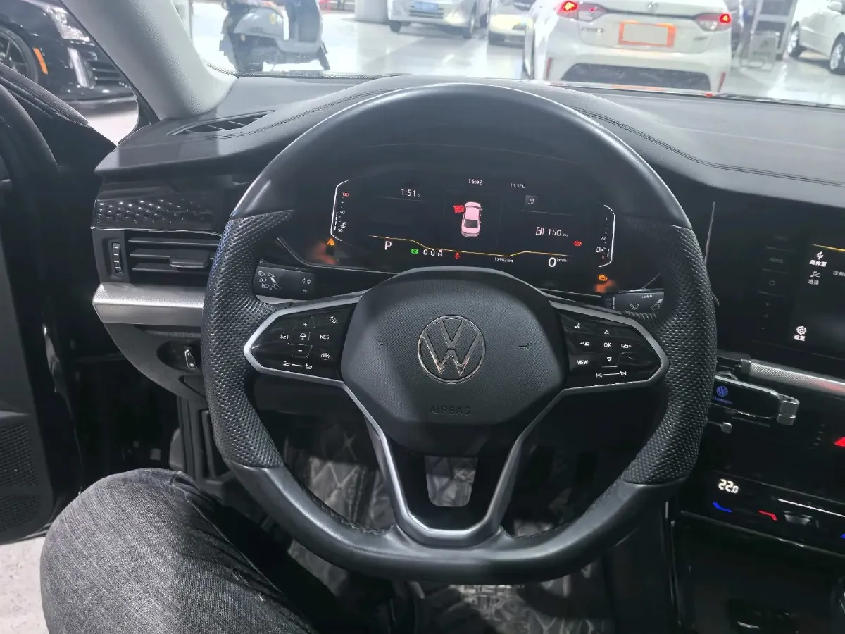 2024 Volkswagen Passat 2.0T 186HP L4 7DCT,autocango,china used car exporter,china ev exporter,chinese used car exporter,chinese used ev exporter