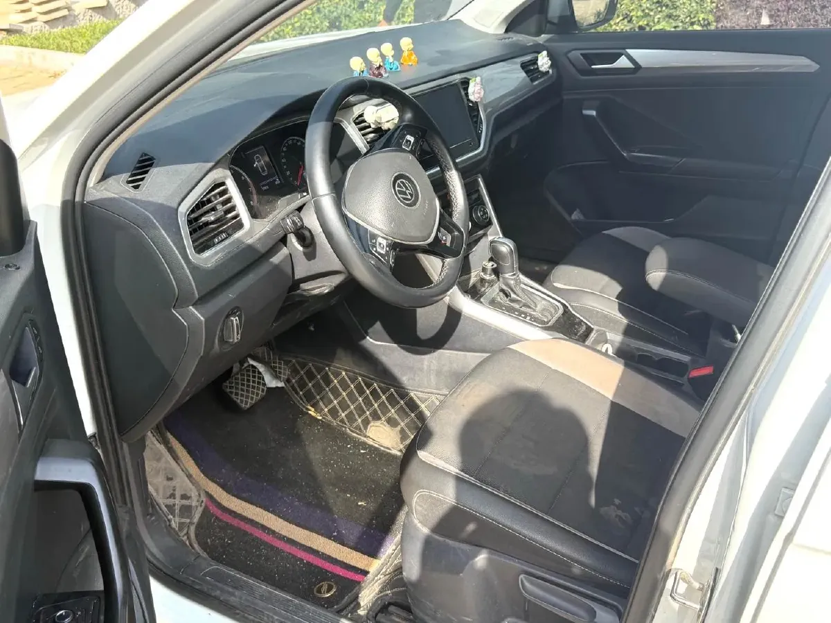 2022 Volkswagen T-Roc 1.4T 150HP L4 7DCT,autocango,china used car exporter,china ev exporter,chinese used car exporter,chinese used ev exporter