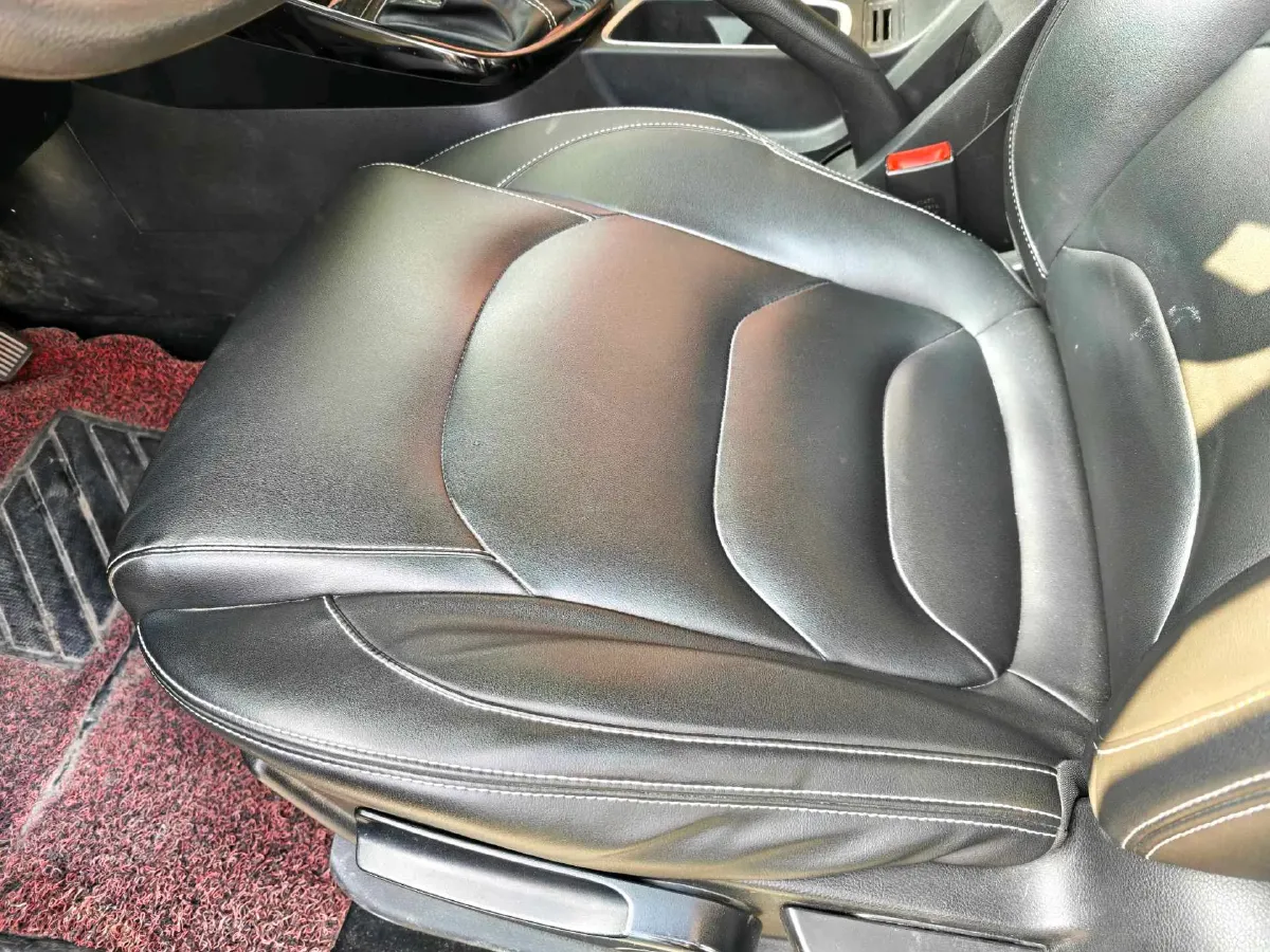 2018 BaoJun 530 1.5T 150HP L4 6DCT,autocango,china used car exporter,china ev exporter,chinese used car exporter,chinese used ev exporter