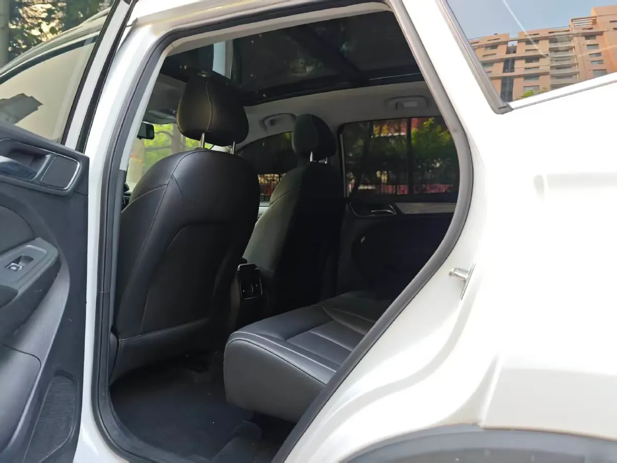 2020 Roewe RX5 1.5T 169HP L4 7DCT,autocango,china used car exporter,china ev exporter,chinese used car exporter,chinese used ev exporter