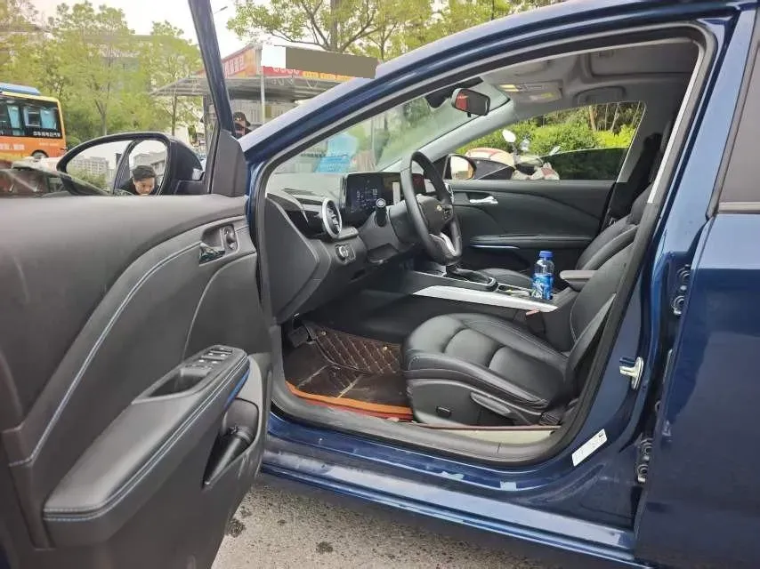 2023 Chevrolet Monza 1.3T 163HP L3 6AT,autocango,china used car exporter,china ev exporter,chinese used car exporter,chinese used ev exporter