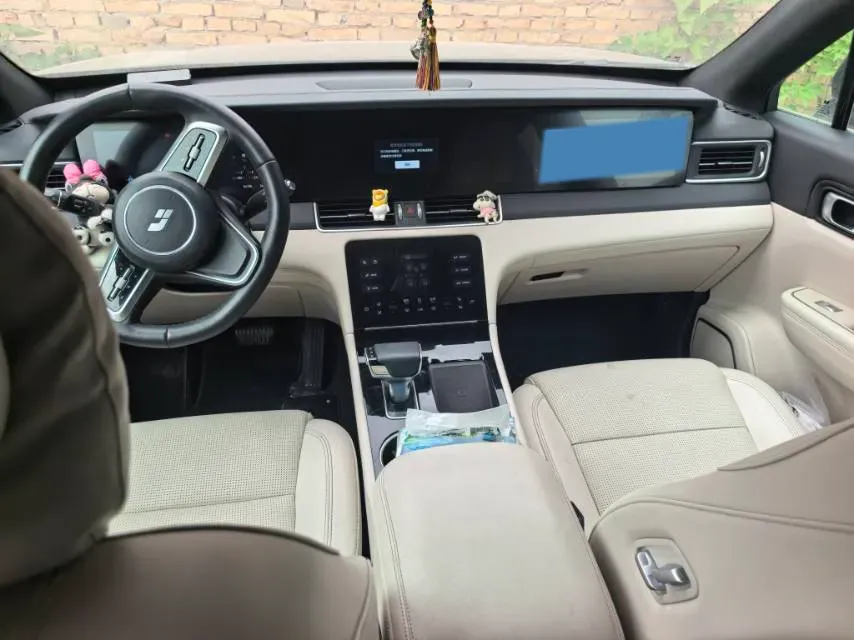 2021 Li ONE Range Extended 131HP REEV 40.5KWH,autocango,china used car exporter,china ev exporter,chinese used car exporter,chinese used ev exporter