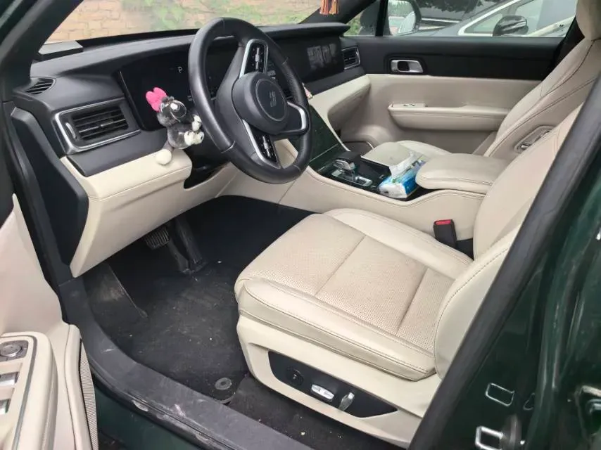 2021 Li ONE Range Extended 131HP REEV 40.5KWH,autocango,china used car exporter,china ev exporter,chinese used car exporter,chinese used ev exporter