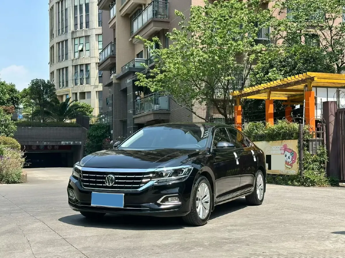 2020 Volkswagen Passat 2.0T 186HP L4 7DCT,autocango,china used car exporter,china ev exporter,chinese used car exporter,chinese used ev exporter