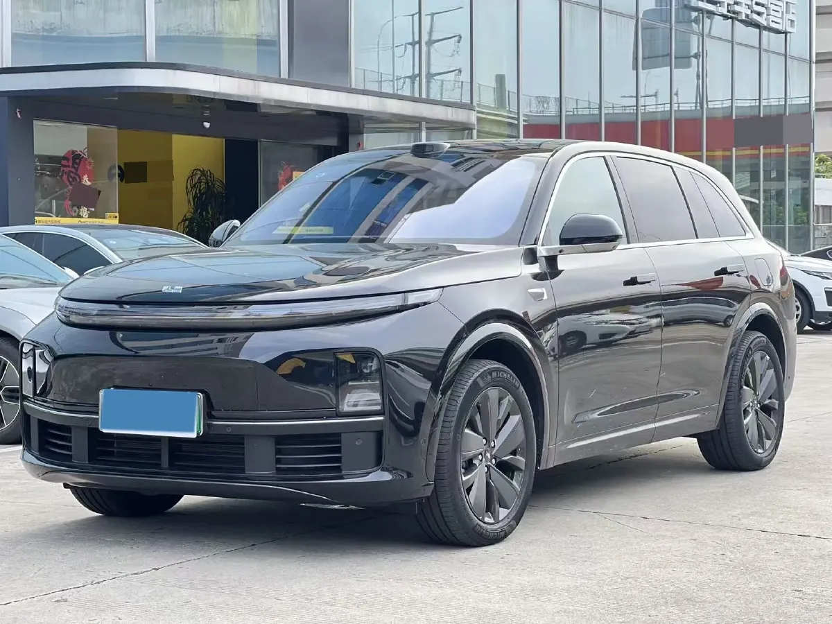 2025 Li L7 Range Extended 154HP REEV,autocango,china used car exporter,china ev exporter,chinese used car exporter,chinese used ev exporter