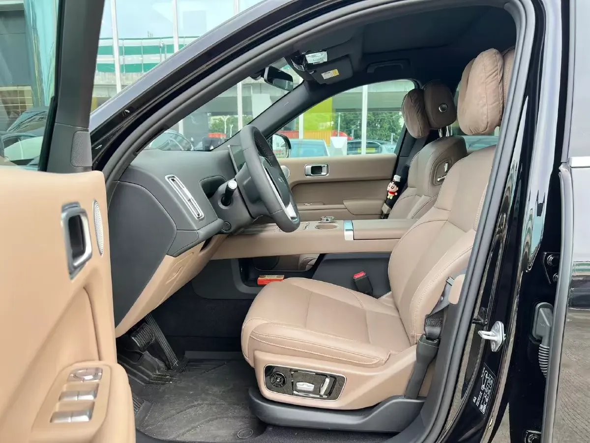 2025 Li L7 Range Extended 154HP REEV,autocango,china used car exporter,china ev exporter,chinese used car exporter,chinese used ev exporter