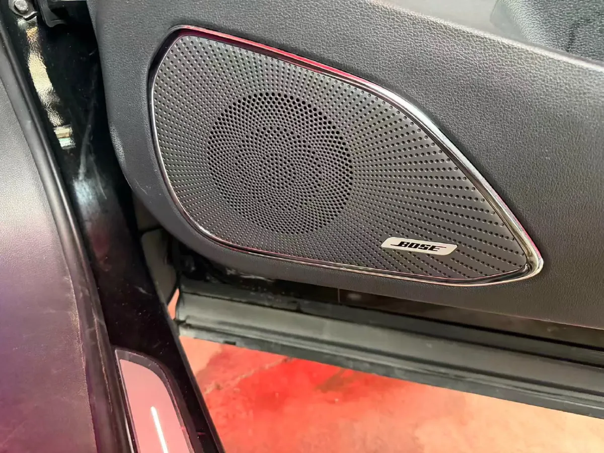 2022 HongQi HS5 2.0T 224HP L4 6AT,autocango,china used car exporter,china ev exporter,chinese used car exporter,chinese used ev exporter