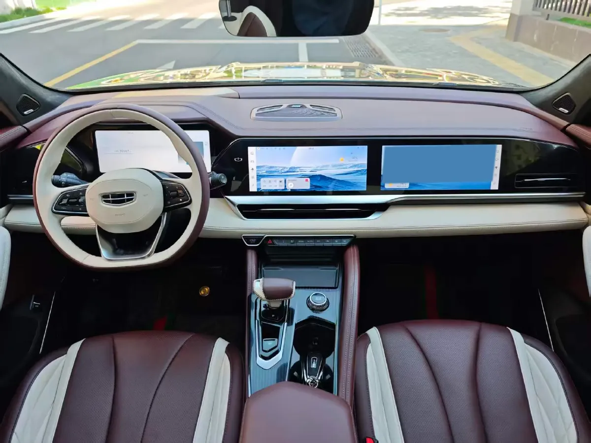 2021 Geely Monjaro 2.0T 218HP L4 7DCT,autocango,china used car exporter,china ev exporter,chinese used car exporter,chinese used ev exporter