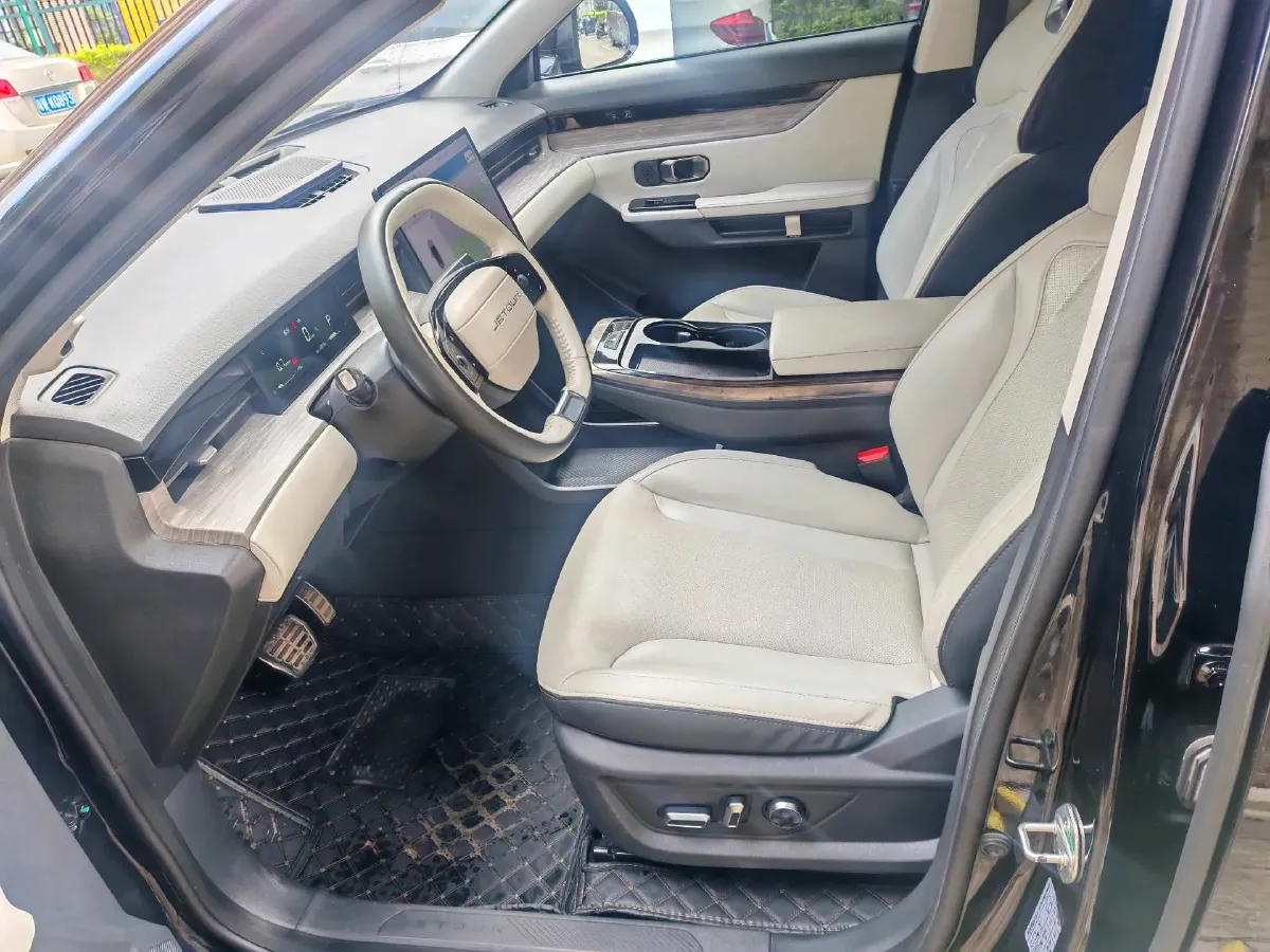 2022 Jetour DASHING 1.6T 197HP L4 7DCT,autocango,china used car exporter,china ev exporter,chinese used car exporter,chinese used ev exporter