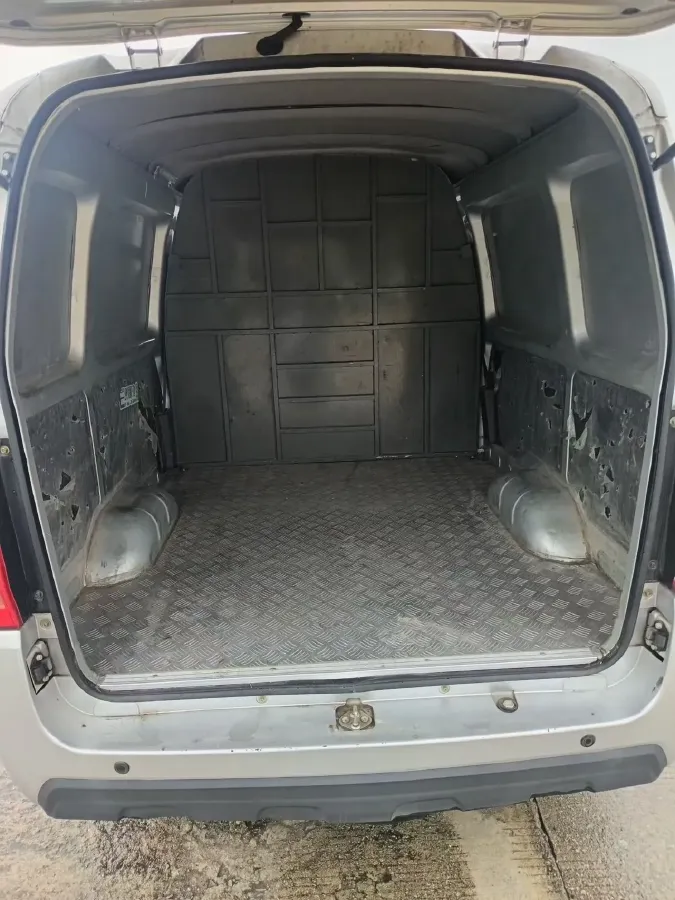 2021 WuLing EV50 BEV 41.6KWH,autocango,china used car exporter,china ev exporter,chinese used car exporter,chinese used ev exporter