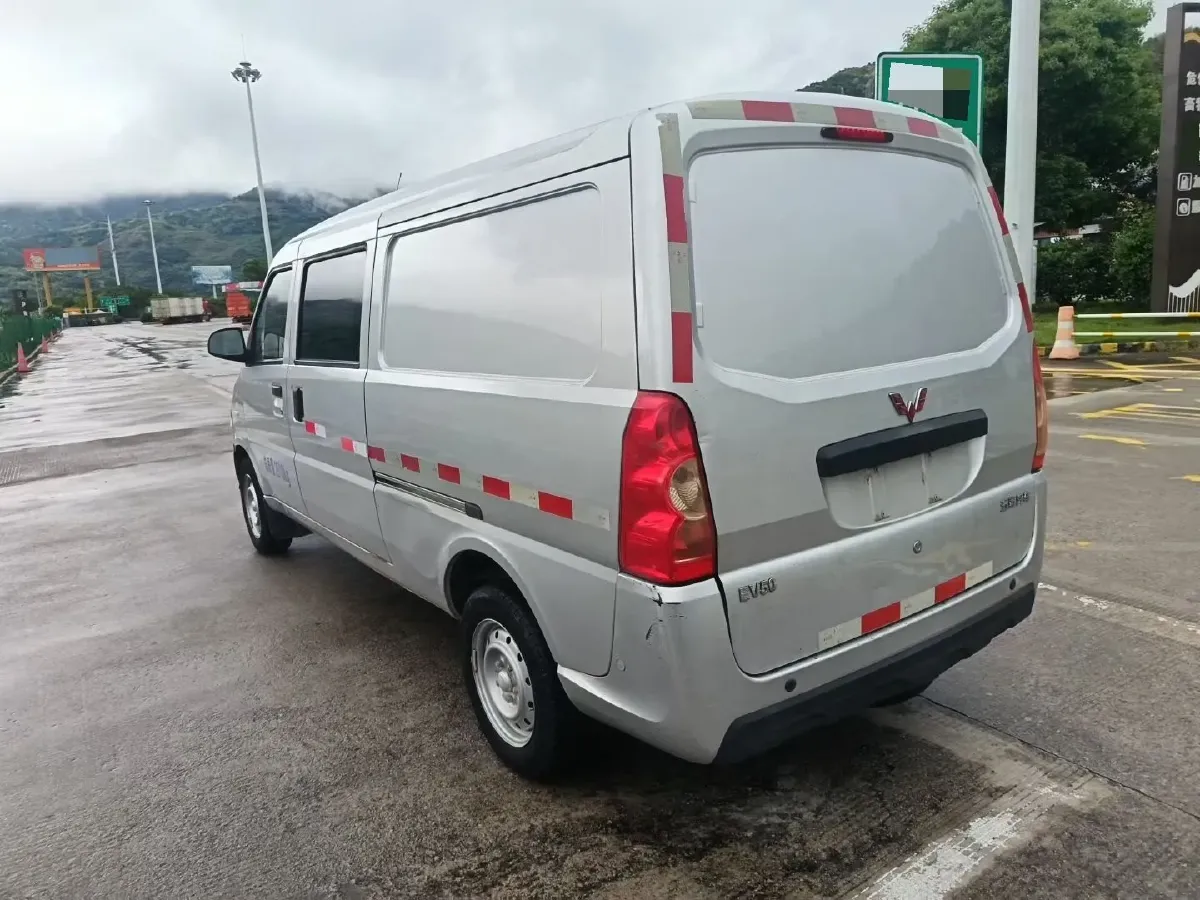 2021 WuLing EV50 BEV 41.6KWH,autocango,china used car exporter,china ev exporter,chinese used car exporter,chinese used ev exporter