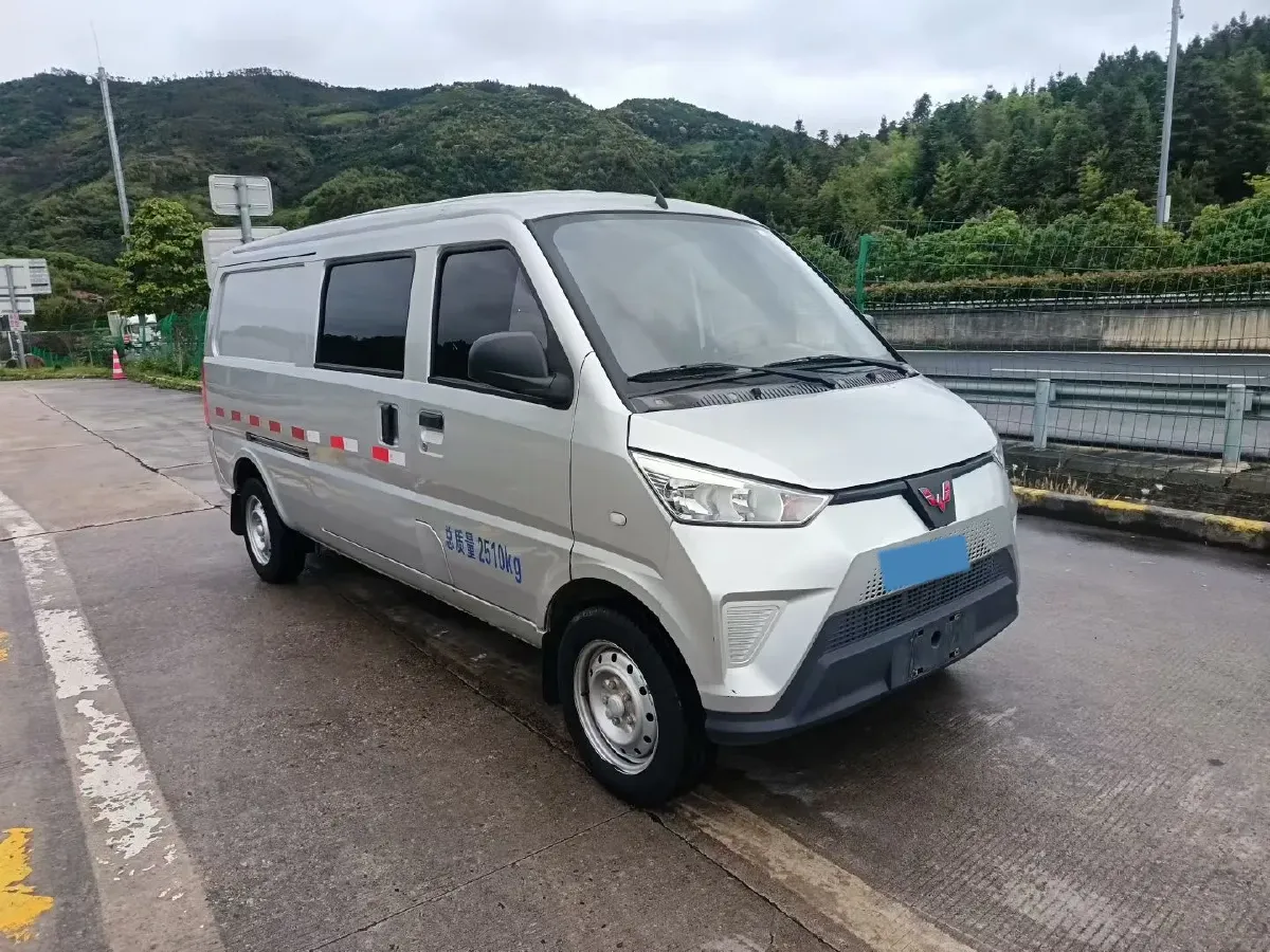 2021 WuLing EV50 BEV 41.6KWH,autocango,china used car exporter,china ev exporter,chinese used car exporter,chinese used ev exporter