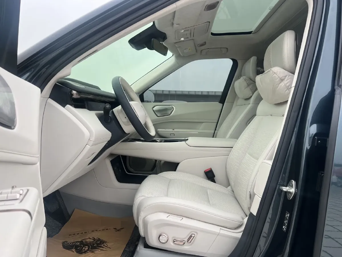 2025 LYNK&CO 900 2.0T 254HP L4 3DHT PHEV,autocango,china used car exporter,china ev exporter,chinese used car exporter,chinese used ev exporter