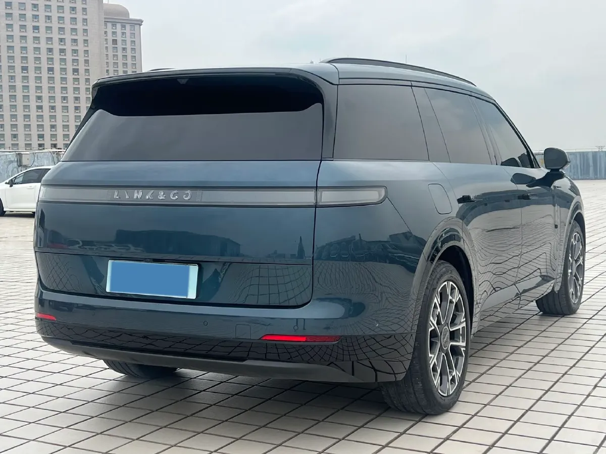 2025 LYNK&CO 900 2.0T 254HP L4 3DHT PHEV,autocango,china used car exporter,china ev exporter,chinese used car exporter,chinese used ev exporter