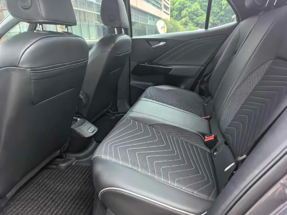 2024 Volkswagen ID.3 BEV 52.8KWH,autocango,china used car exporter,china ev exporter,chinese used car exporter,chinese used ev exporter