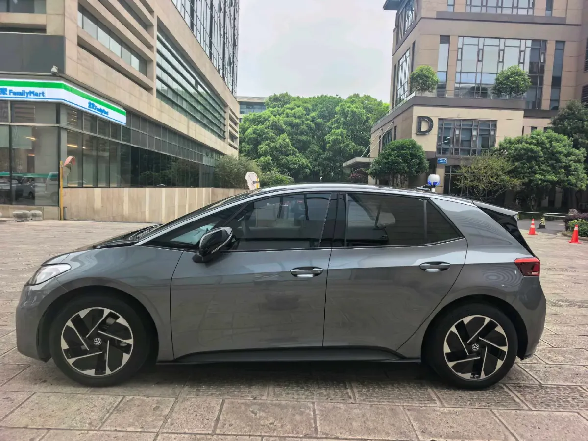 2024 Volkswagen ID.3 BEV 52.8KWH,autocango,china used car exporter,china ev exporter,chinese used car exporter,chinese used ev exporter