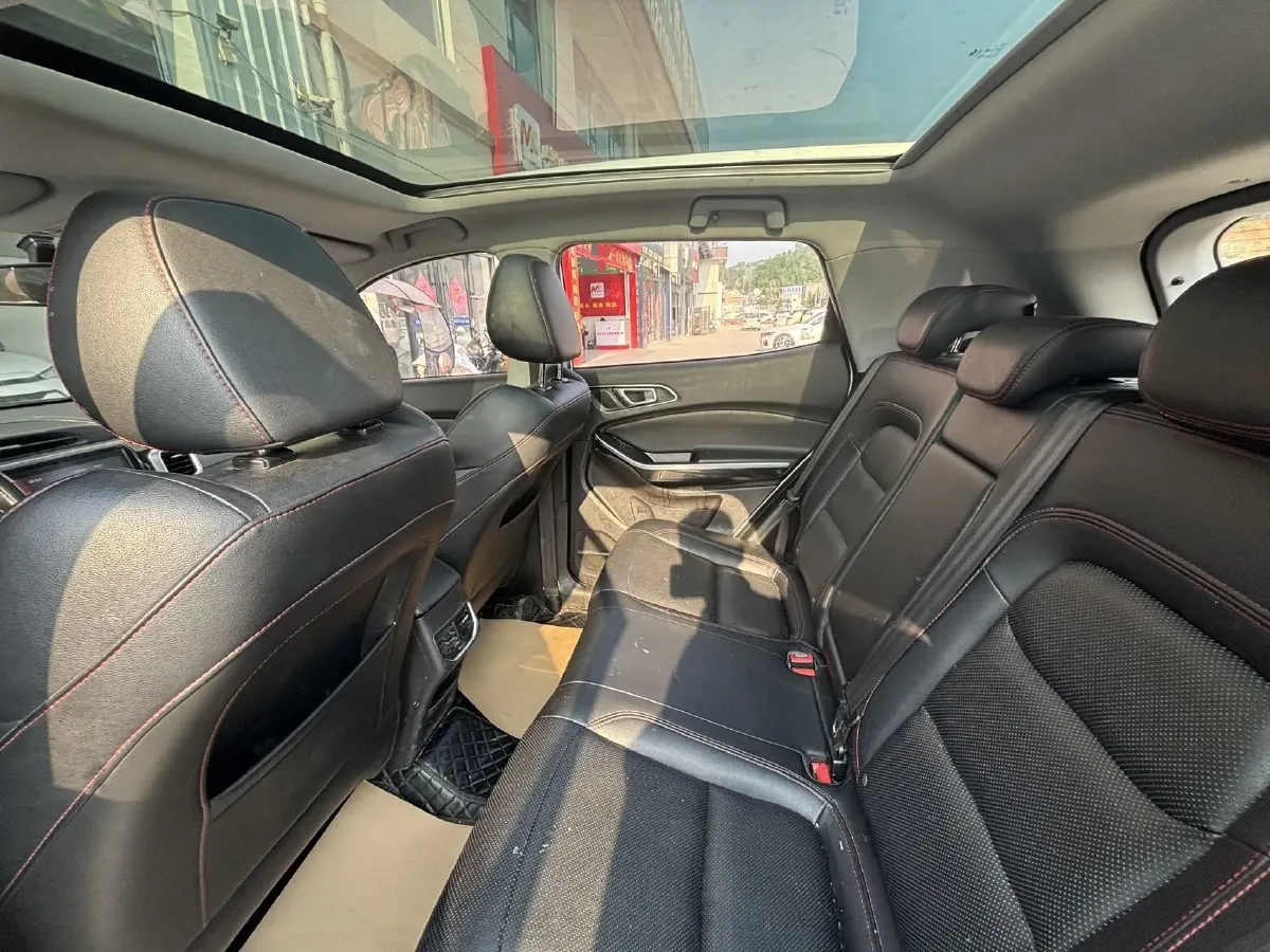 2017 Chery Tiggo 5x 1.5T 147HP L4 6MT,autocango,china used car exporter,china ev exporter,chinese used car exporter,chinese used ev exporter