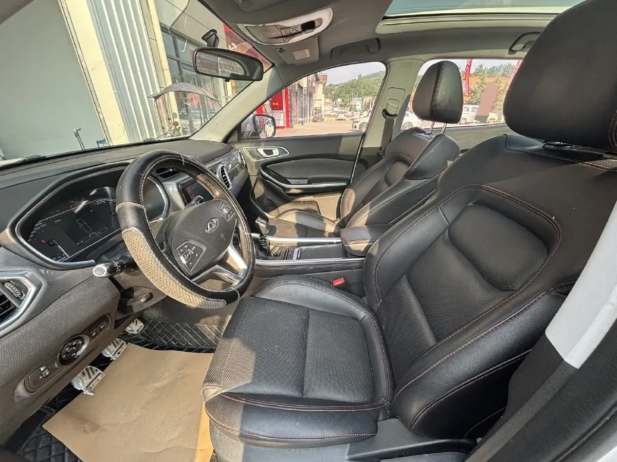 2017 Chery Tiggo 5x 1.5T 147HP L4 6MT,autocango,china used car exporter,china ev exporter,chinese used car exporter,chinese used ev exporter