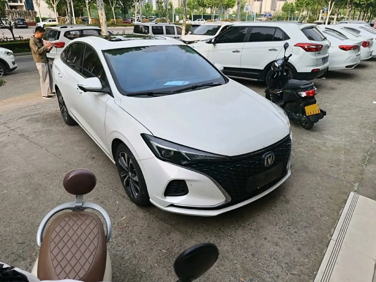 2020 ChangAn Eado 1.4T 158HP L4 7DCT,autocango,china used car exporter,china ev exporter,chinese used car exporter,chinese used ev exporter