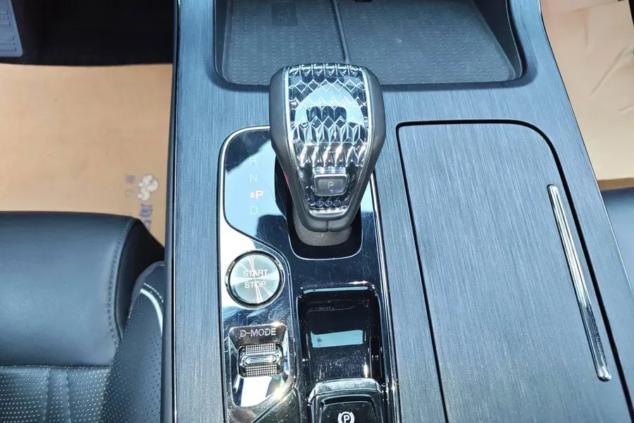 2022 GAC Trumpchi GS8 2.0T 190HP L4 E-CVT Hybrid,autocango,china used car exporter,china ev exporter,chinese used car exporter,chinese used ev exporter