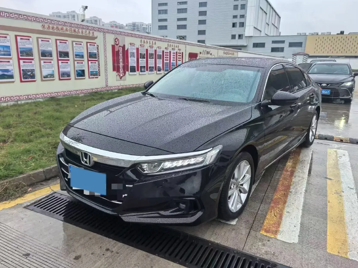 2022 Honda Accord 1.5T 194HP L4 CVT,autocango,china used car exporter,china ev exporter,chinese used car exporter,chinese used ev exporter