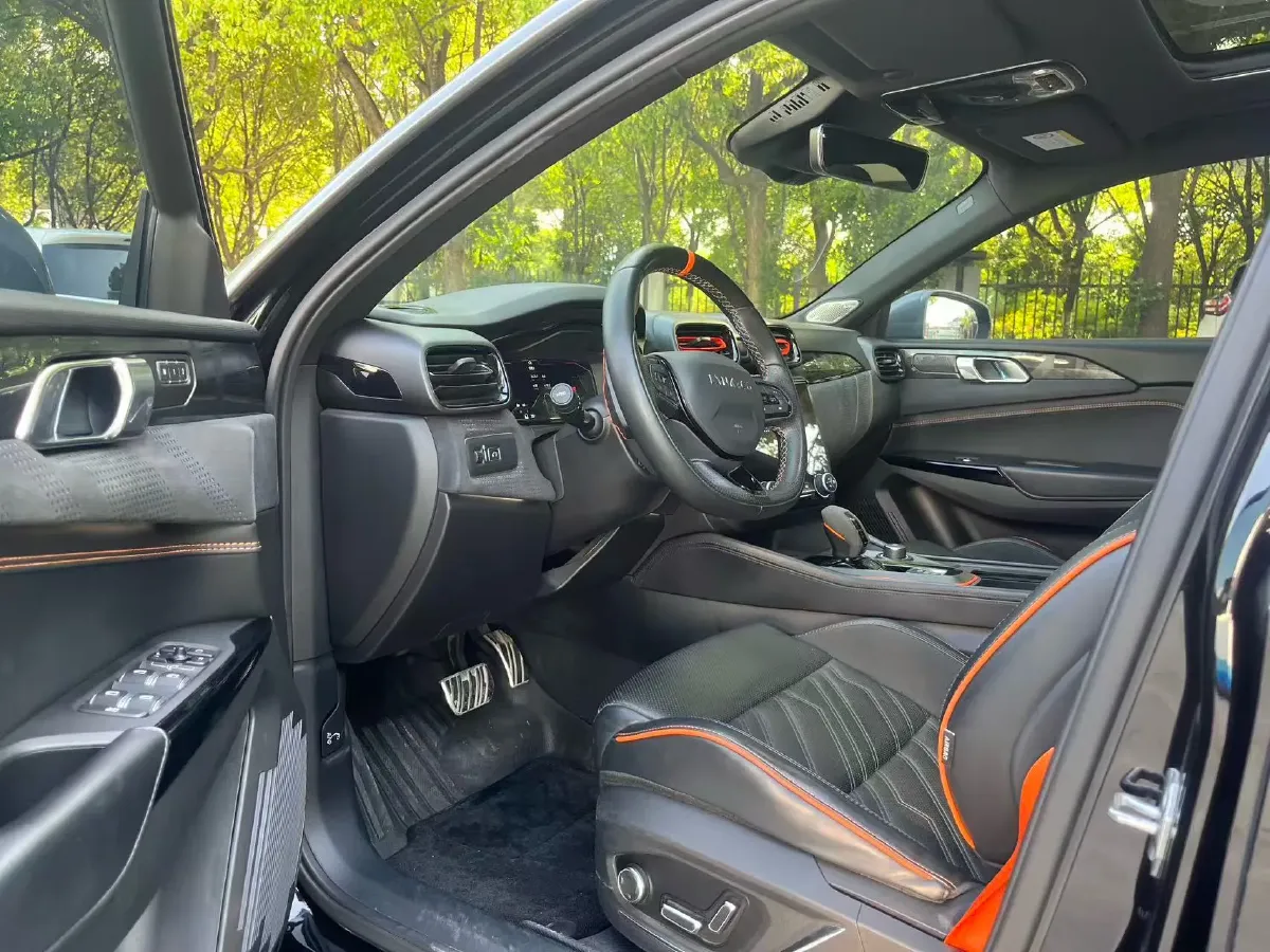 2021 LYNK&CO 02 Hatchback 2.0T 254HP L4 8AT,autocango,china used car exporter,china ev exporter,chinese used car exporter,chinese used ev exporter