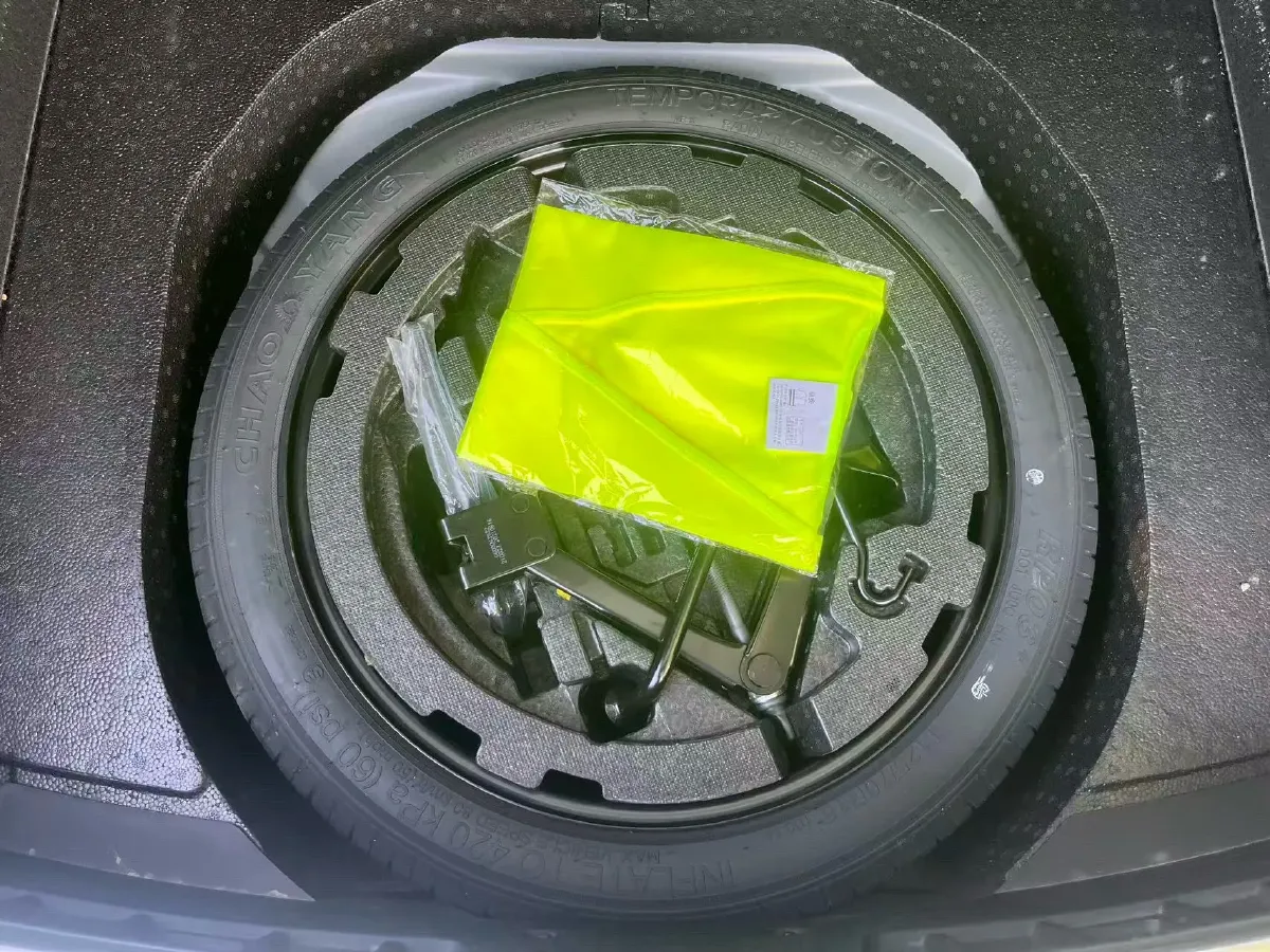 2021 LYNK&CO 02 Hatchback 2.0T 254HP L4 8AT,autocango,china used car exporter,china ev exporter,chinese used car exporter,chinese used ev exporter