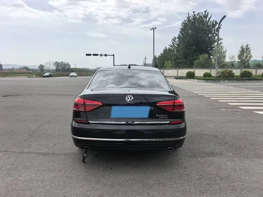 2017 Volkswagen Passat 1.8T 180HP L4 7DCT,autocango,china used car exporter,china ev exporter,chinese used car exporter,chinese used ev exporter
