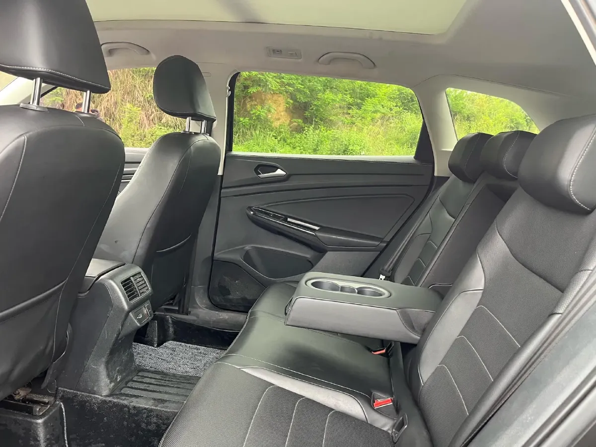 2022 Jetta VS7 1.4T 150HP L4 6AT,autocango,china used car exporter,china ev exporter,chinese used car exporter,chinese used ev exporter