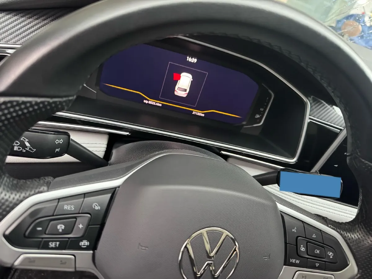 2023 Volkswagen Tiguan L 2.0T 186HP L4 7DCT,autocango,china used car exporter,china ev exporter,chinese used car exporter,chinese used ev exporter