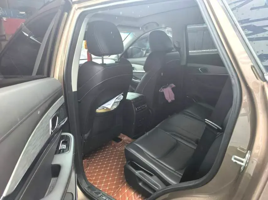 2020 Jetour X70 1.5T 156HP L4 6MT,autocango,china used car exporter,china ev exporter,chinese used car exporter,chinese used ev exporter