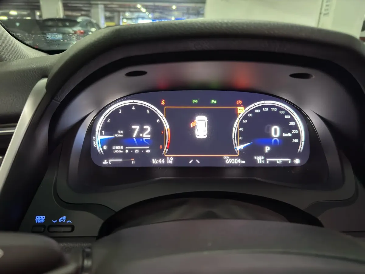 2022 Toyota Camry 2.5L 209HP L4 8AT,autocango,china used car exporter,china ev exporter,chinese used car exporter,chinese used ev exporter