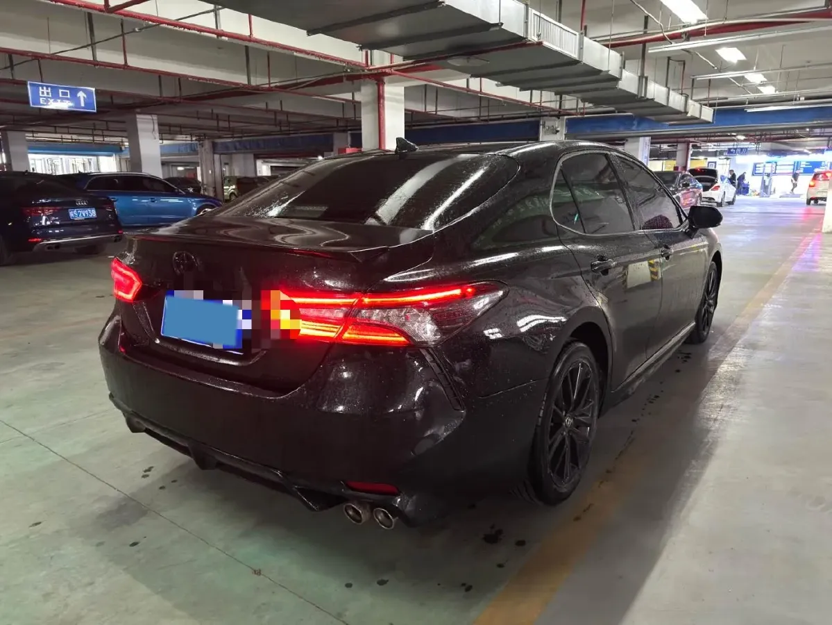 2022 Toyota Camry 2.5L 209HP L4 8AT,autocango,china used car exporter,china ev exporter,chinese used car exporter,chinese used ev exporter