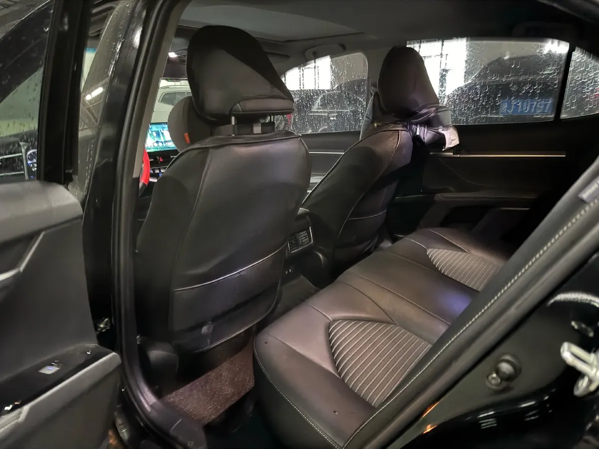 2022 Toyota Camry 2.5L 209HP L4 8AT,autocango,china used car exporter,china ev exporter,chinese used car exporter,chinese used ev exporter