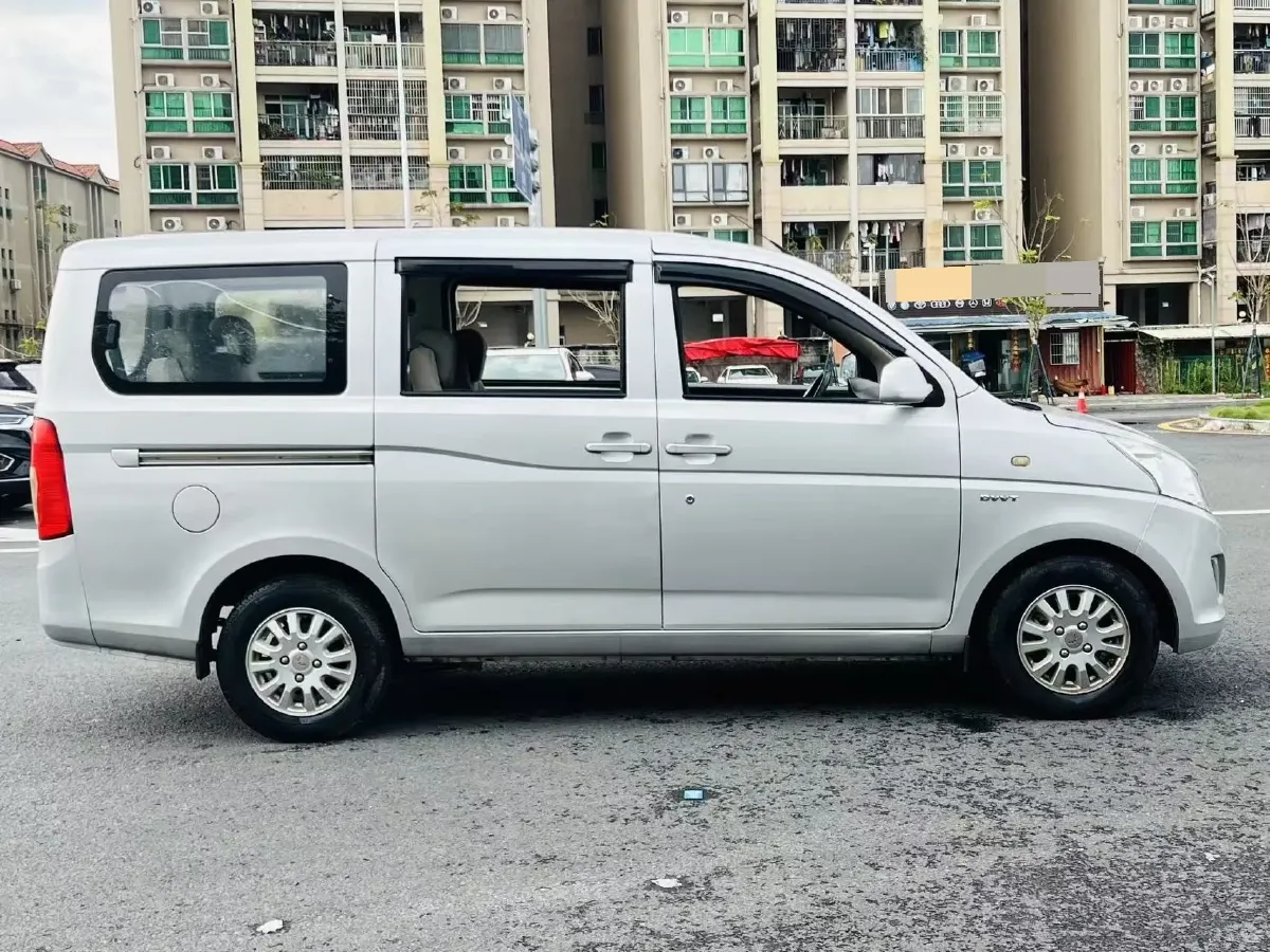 2016 WuLing RongGuang V 1.5L 112HP L4 5MT,autocango,china used car exporter,china ev exporter,chinese used car exporter,chinese used ev exporter