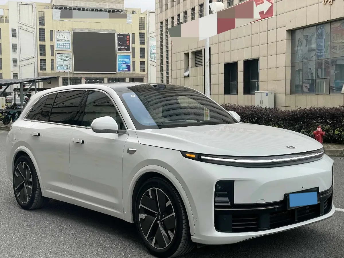 2025 Li L7 Range Extended 154HP REEV,autocango,china used car exporter,china ev exporter,chinese used car exporter,chinese used ev exporter