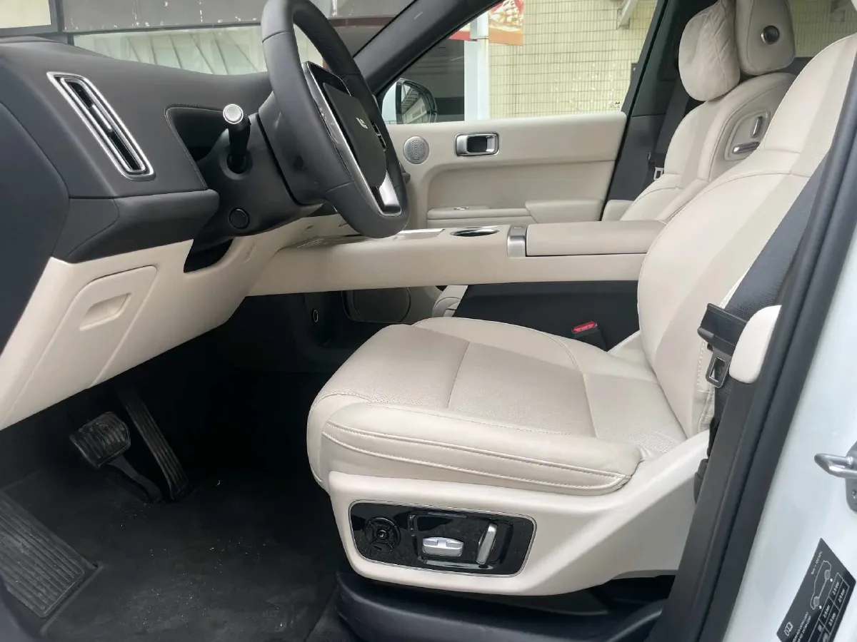 2025 Li L7 Range Extended 154HP REEV,autocango,china used car exporter,china ev exporter,chinese used car exporter,chinese used ev exporter