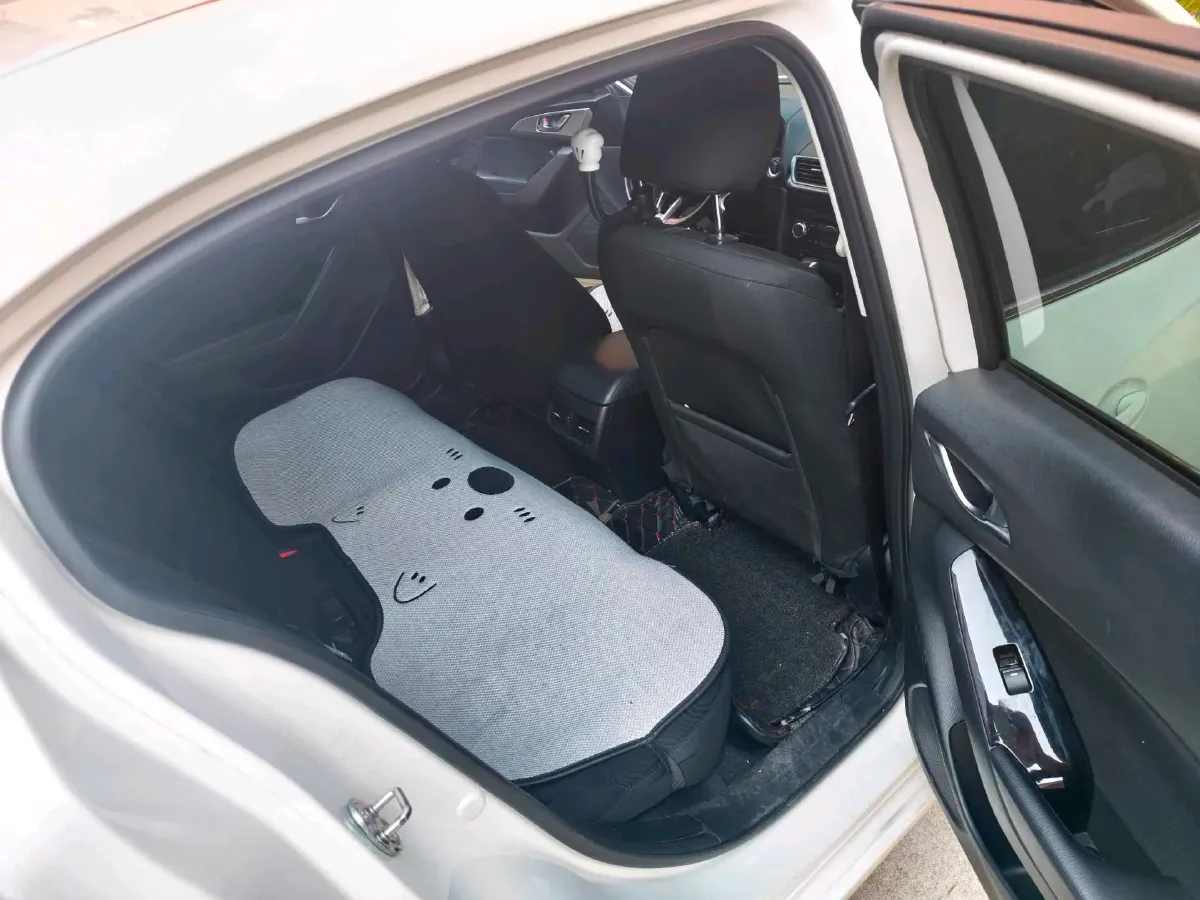 2017 Mazda 3 Axela 1.5L 117HP L4 6AT,autocango,china used car exporter,china ev exporter,chinese used car exporter,chinese used ev exporter