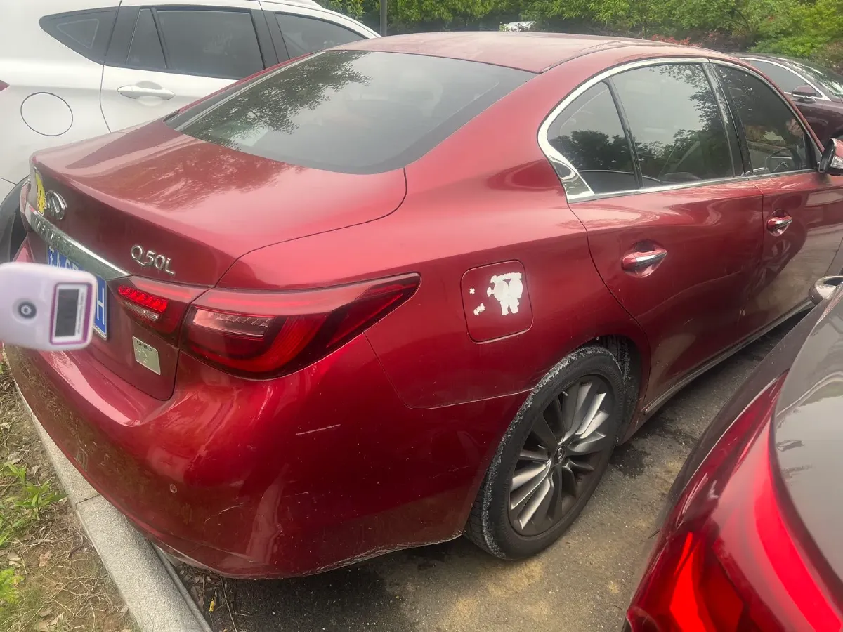 2018 Jeep Grand Commander 2.0T 265HP L4 9AT,autocango,china used car exporter,china ev exporter,chinese used car exporter,chinese used ev exporter