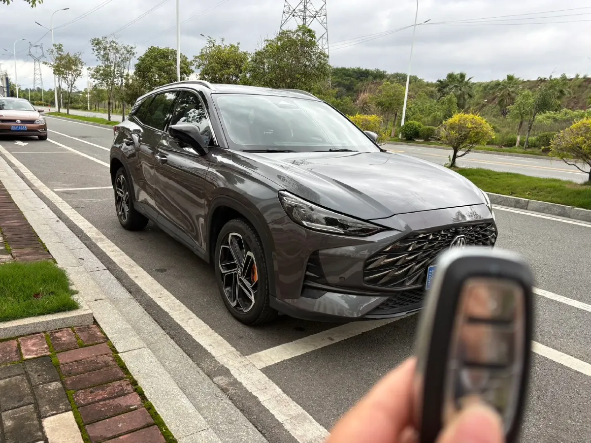 2022 MG ONE 1.5T 181HP L4 CVT,autocango,china used car exporter,china ev exporter,chinese used car exporter,chinese used ev exporter