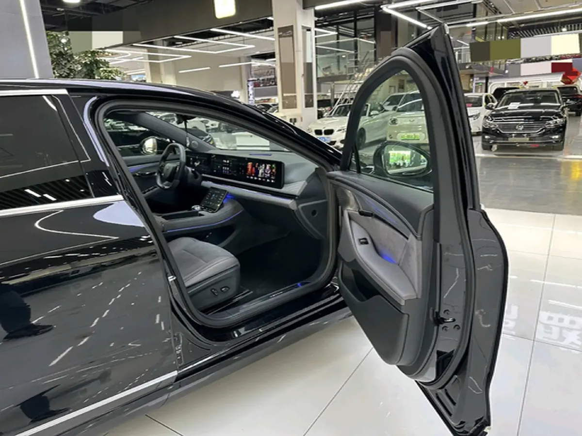 2024 Voyah ZhuiGuang 1.5T 136HP L4 PHEV 43KWH,autocango,china used car exporter,china ev exporter,chinese used car exporter,chinese used ev exporter