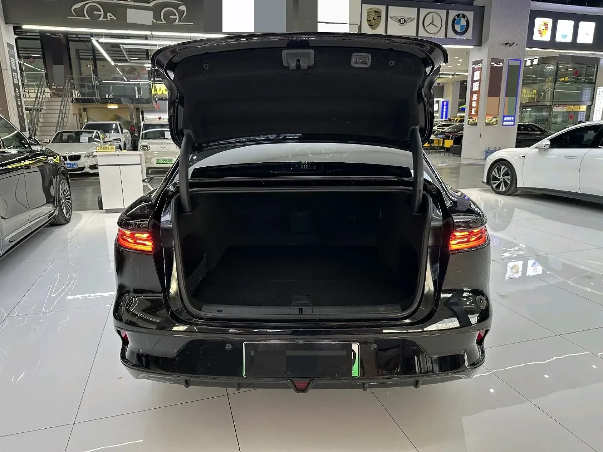 2024 Voyah ZhuiGuang 1.5T 136HP L4 PHEV 43KWH,autocango,china used car exporter,china ev exporter,chinese used car exporter,chinese used ev exporter